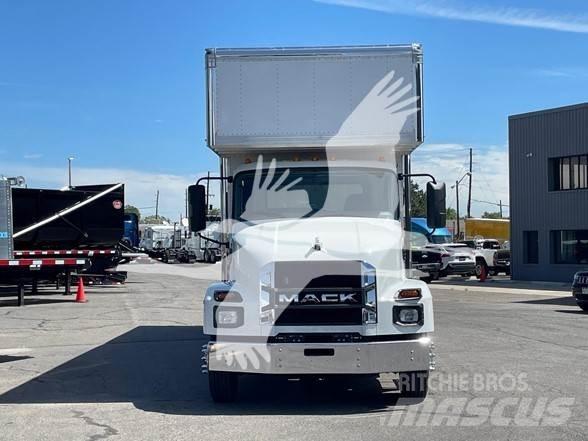 Mack MD6 Box trucks