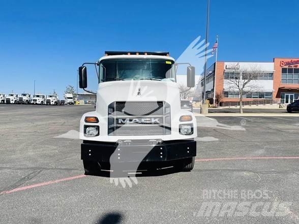 Mack MD6 Tipper trucks