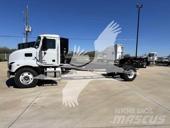 Mack MD6 Chassis Cab trucks