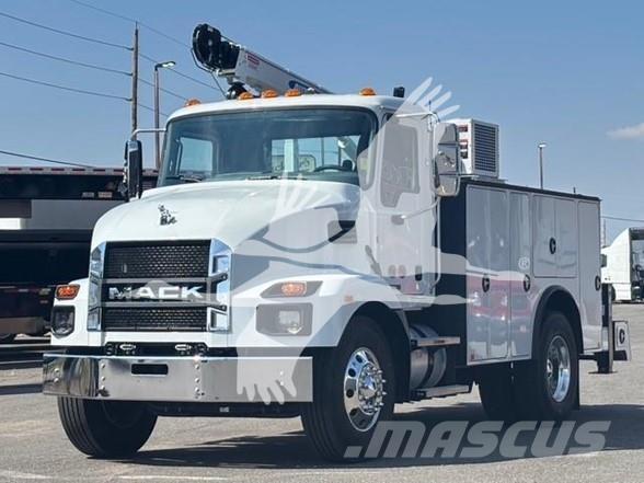 Mack MD6 Other