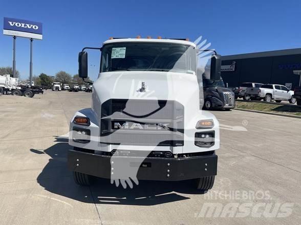 Mack MD7 Tipper trucks