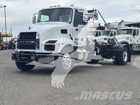 Mack MD7 Other