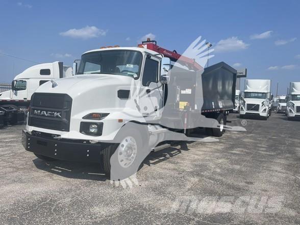 Mack MD7 Other