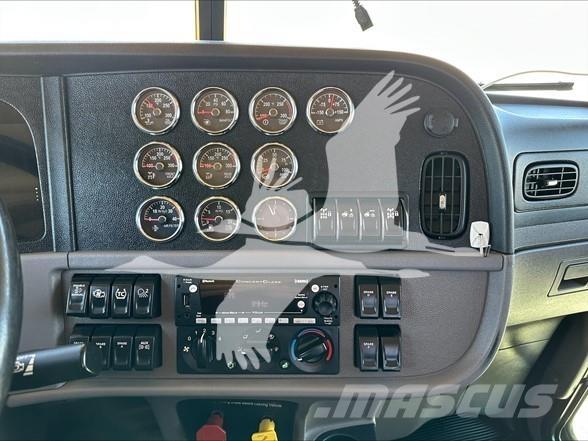 Peterbilt 389 Prime Movers