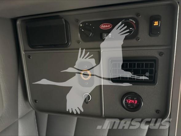 Peterbilt 389 Prime Movers