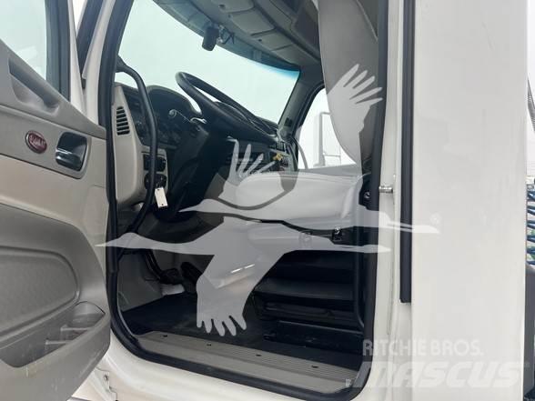 Peterbilt 567 Prime Movers