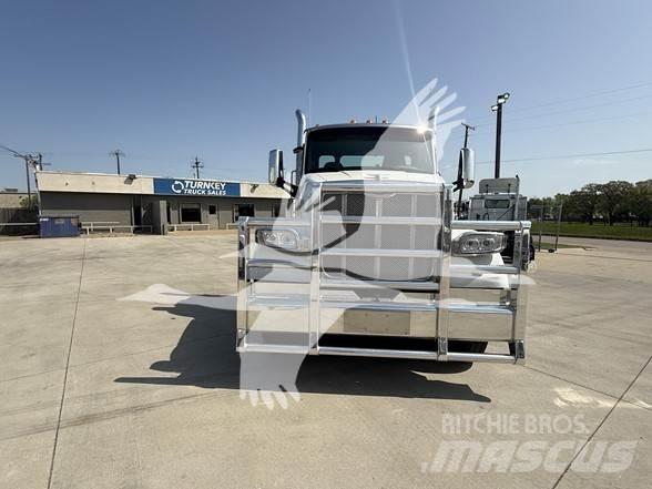 Peterbilt 567 Prime Movers