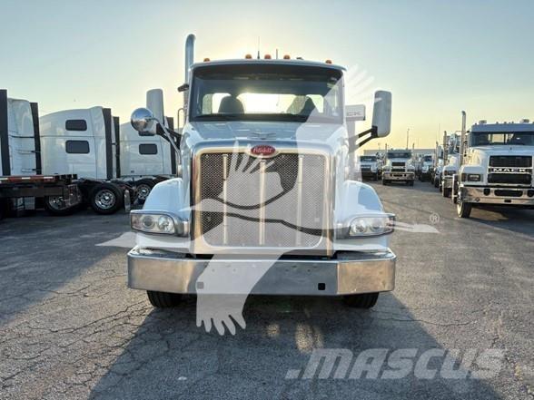 Peterbilt 567 Prime Movers