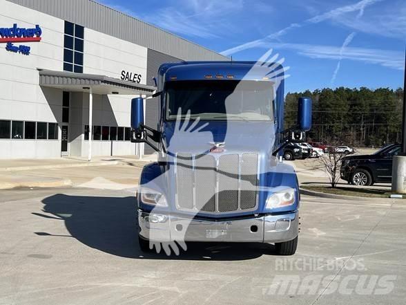 Peterbilt 579 Prime Movers