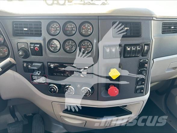 Peterbilt 579 Prime Movers