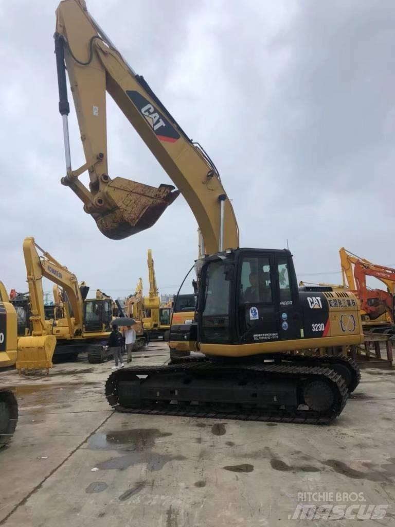 CAT 323 D Crawler excavators