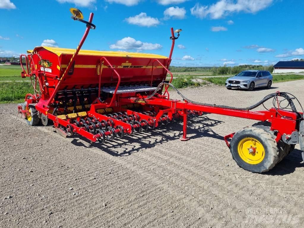 Väderstad 400C Combination drills