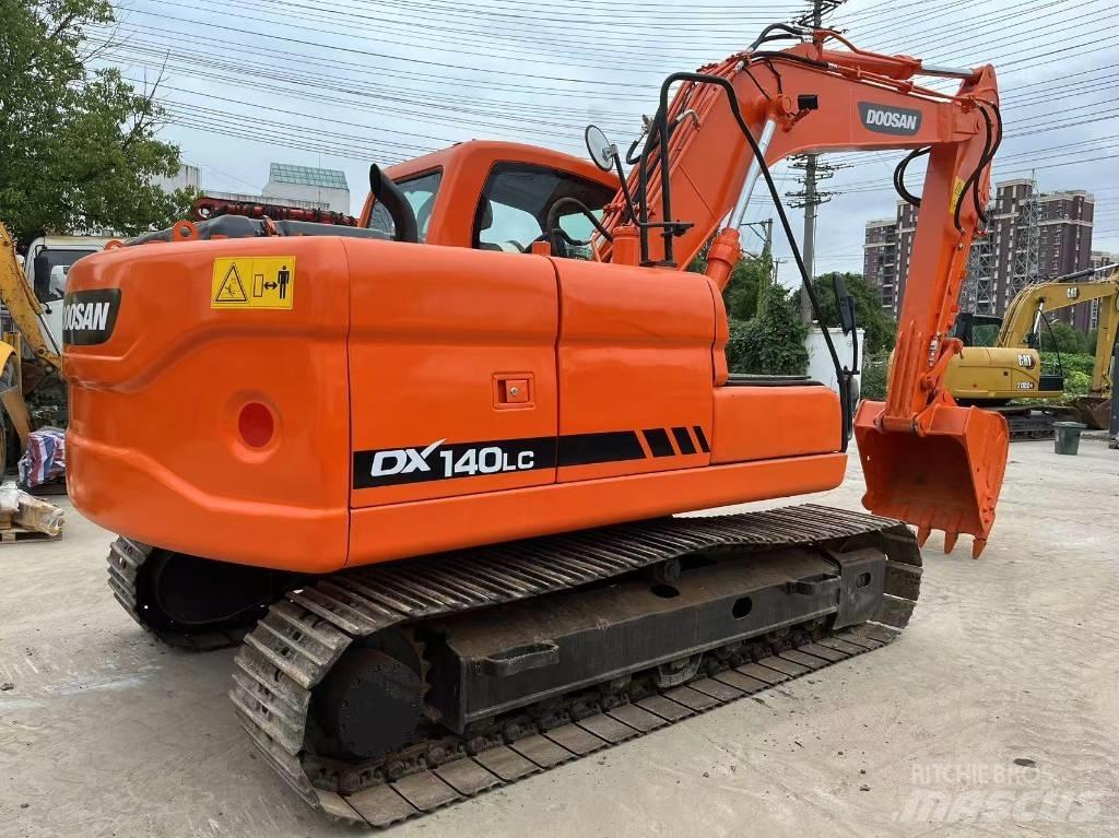 Doosan DX 140 Crawler excavators