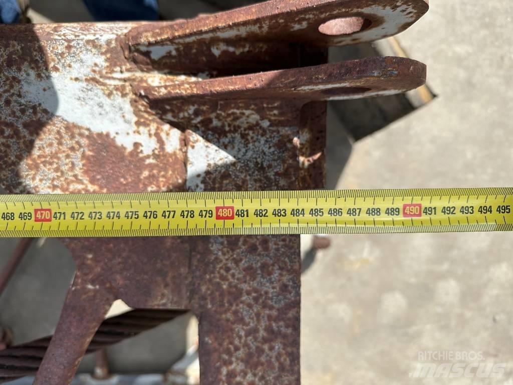 PPM 25.02 Track mounted cranes