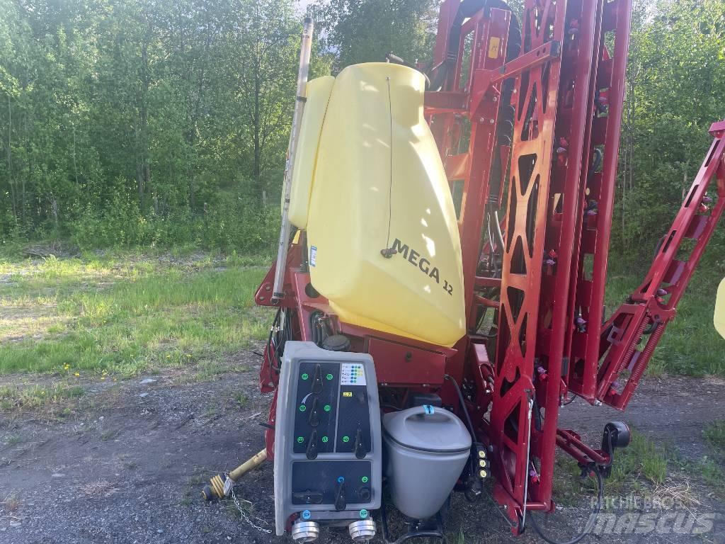 Hardi Mega 12 Mounted sprayers
