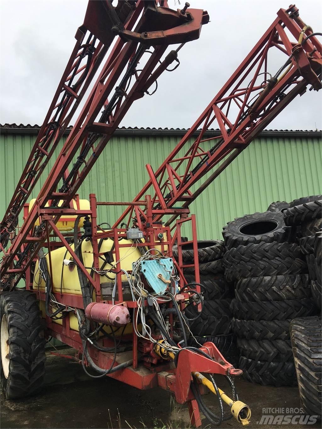 Hardi 3500 Trailed sprayers