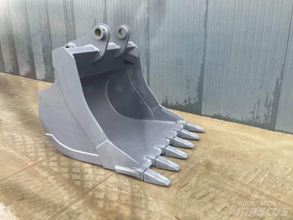 Komatsu PC390 Buckets