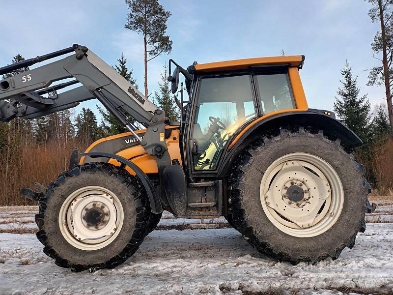 Valtra N 141 Hitech Tractors