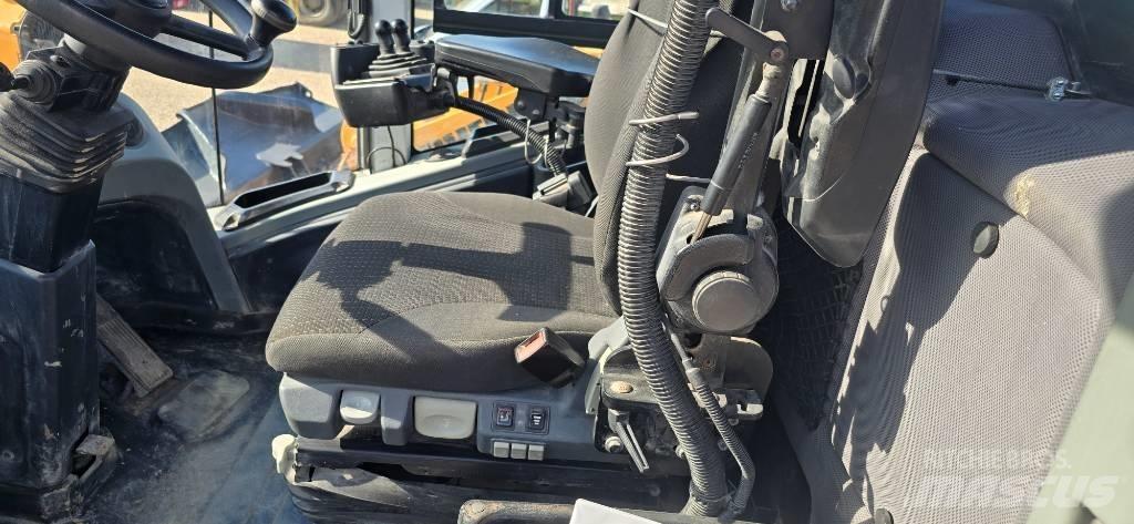 Liebherr L 566 Wheel loaders