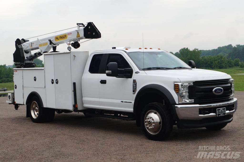 Ford F 550 XL SD Track mounted cranes