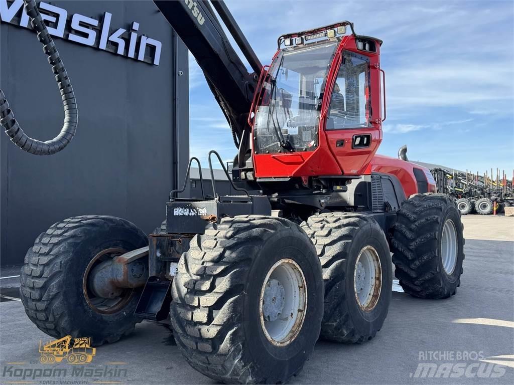 Komatsu 951 Harvesters