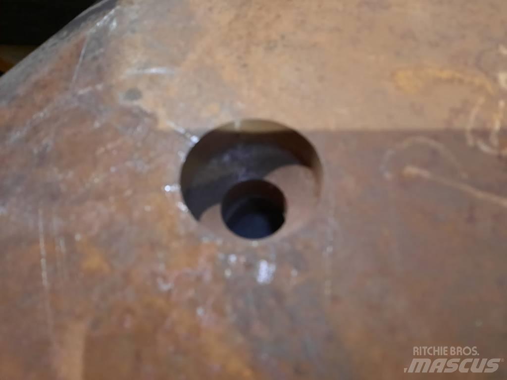 Pegson 1100x650 Crushers