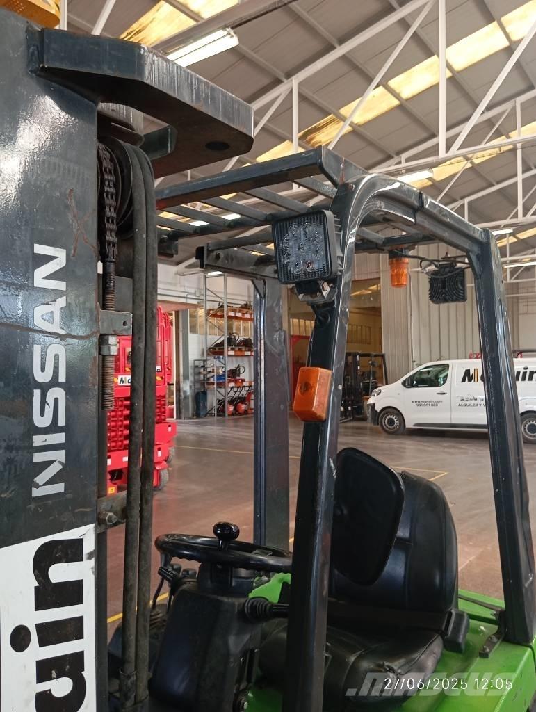 Nissan 1N1L180Q Diesel trucks
