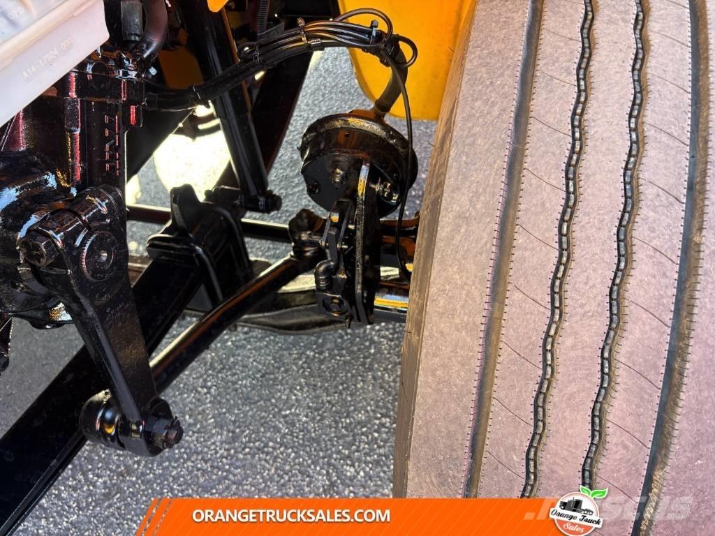 Freightliner M2 Box trucks