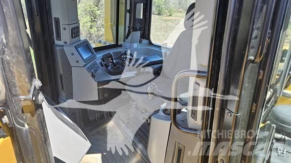 CAT D9T Crawler dozers