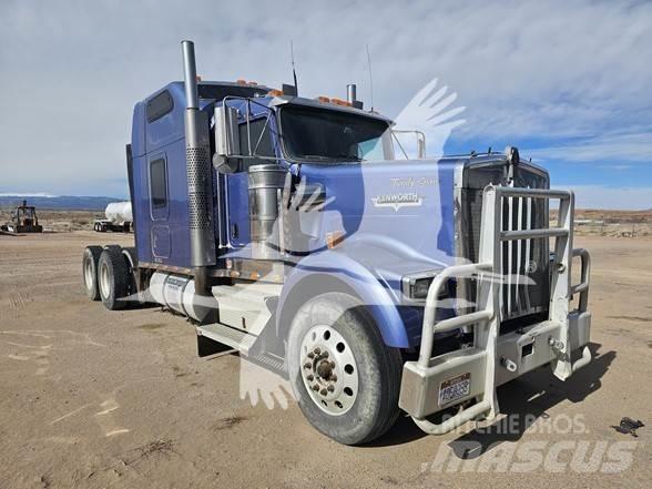Kenworth W900 Prime Movers