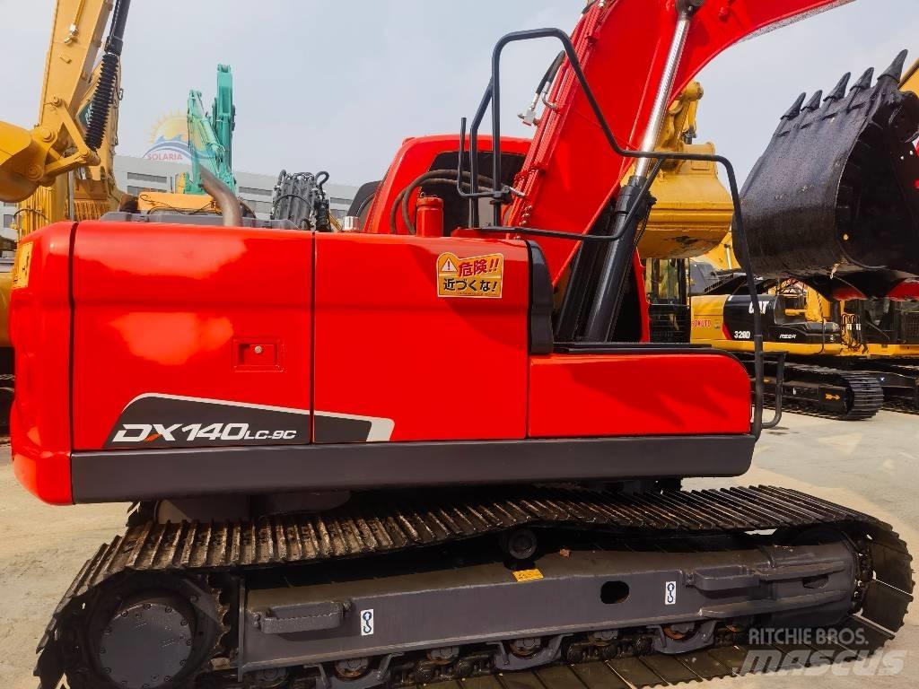 Doosan DX 140 LC Crawler excavators