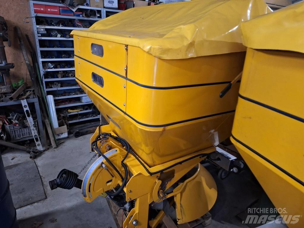 Bogballe S3 Sand and salt spreaders
