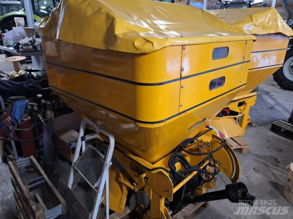 Bogballe S3 Sand and salt spreaders