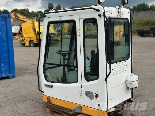 Liebherr A 924 B CAB Cabins and interior