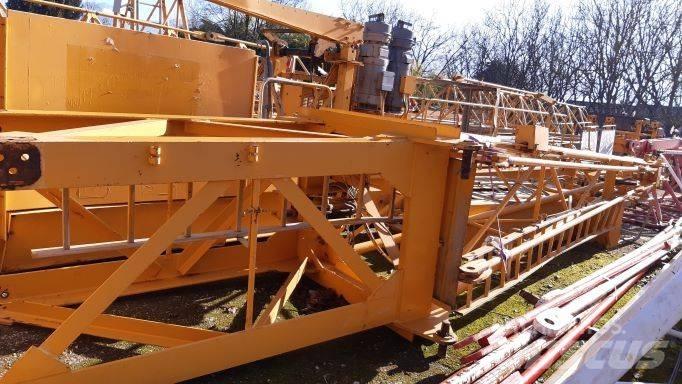 Potain MD 235 J12 Tower cranes