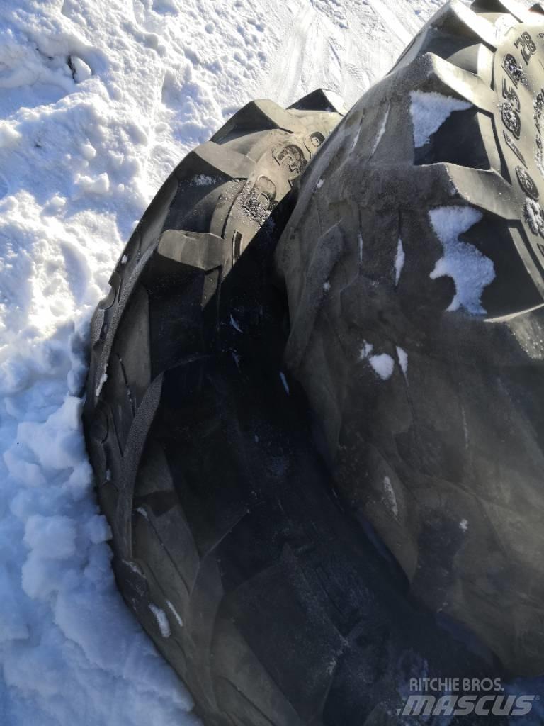Pirelli 420/85R28 Tyres, wheels and rims