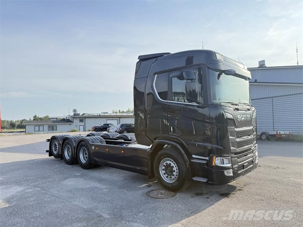 Scania R590 8x4 Hook lift trucks