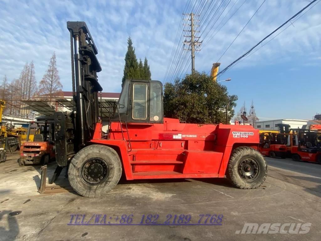 Mitsubishi FD300 Telescopic handlers