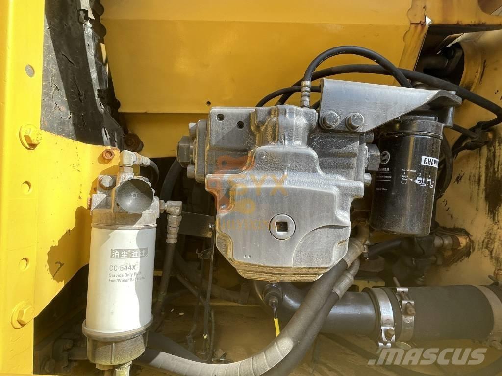 Komatsu PC 220-8 Crawler excavators