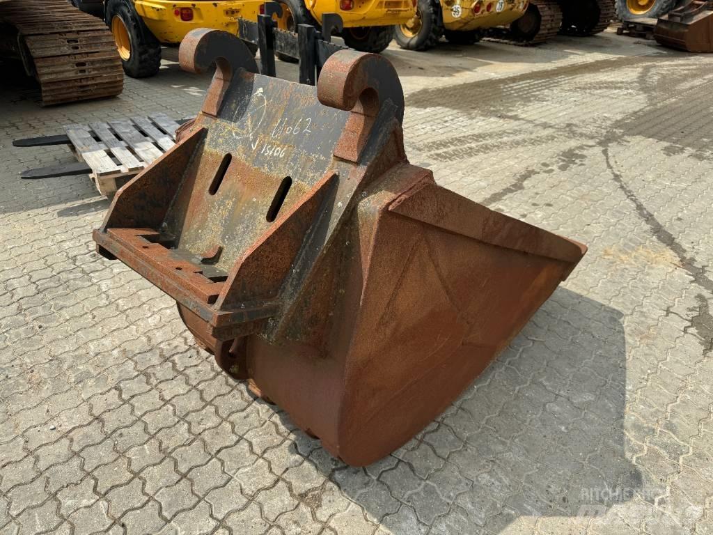  used Bucket Buckets