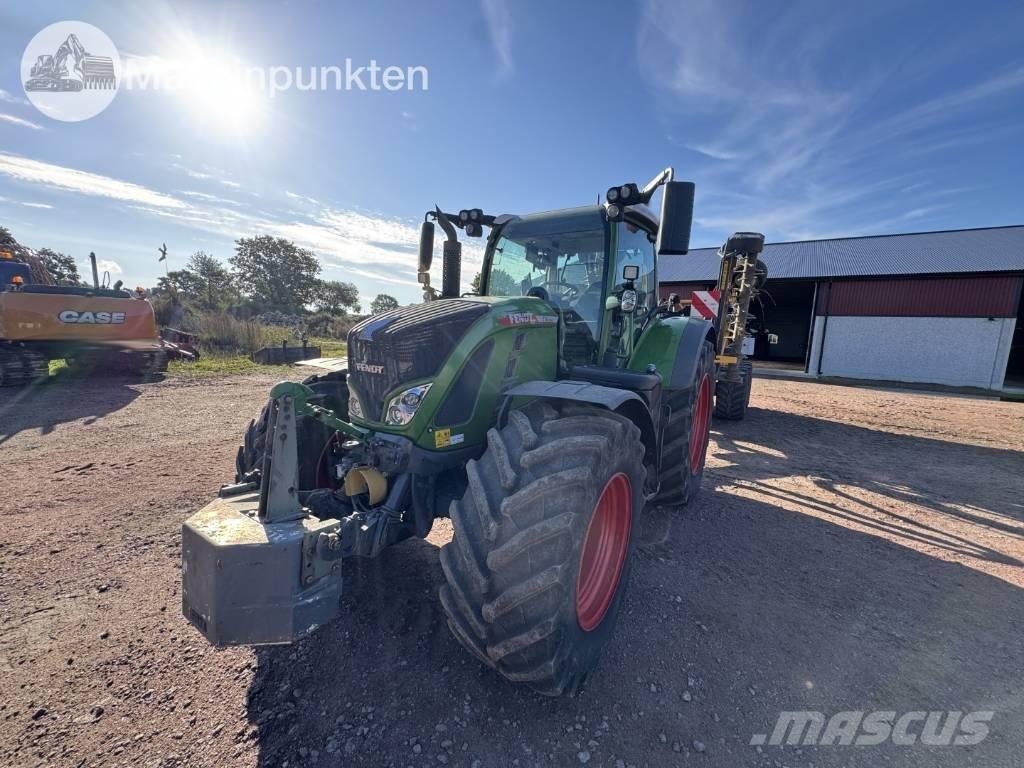 Fendt 724 Vario Tractors