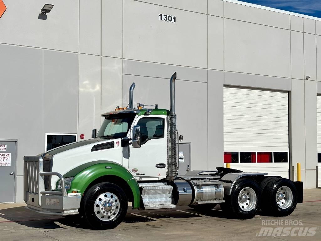 Kenworth T880 Prime Movers