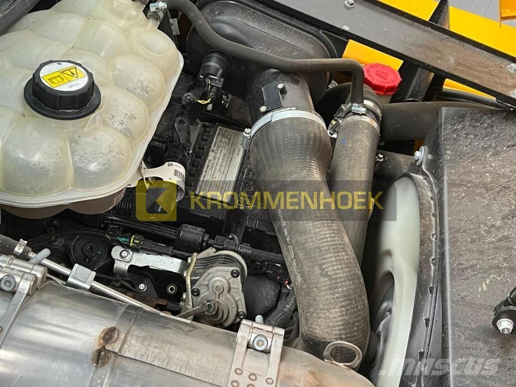 JCB 940 Rough terrain truck