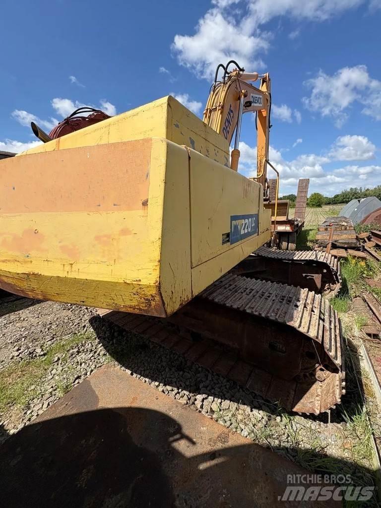 Daewoo DH 220LC Crawler excavators