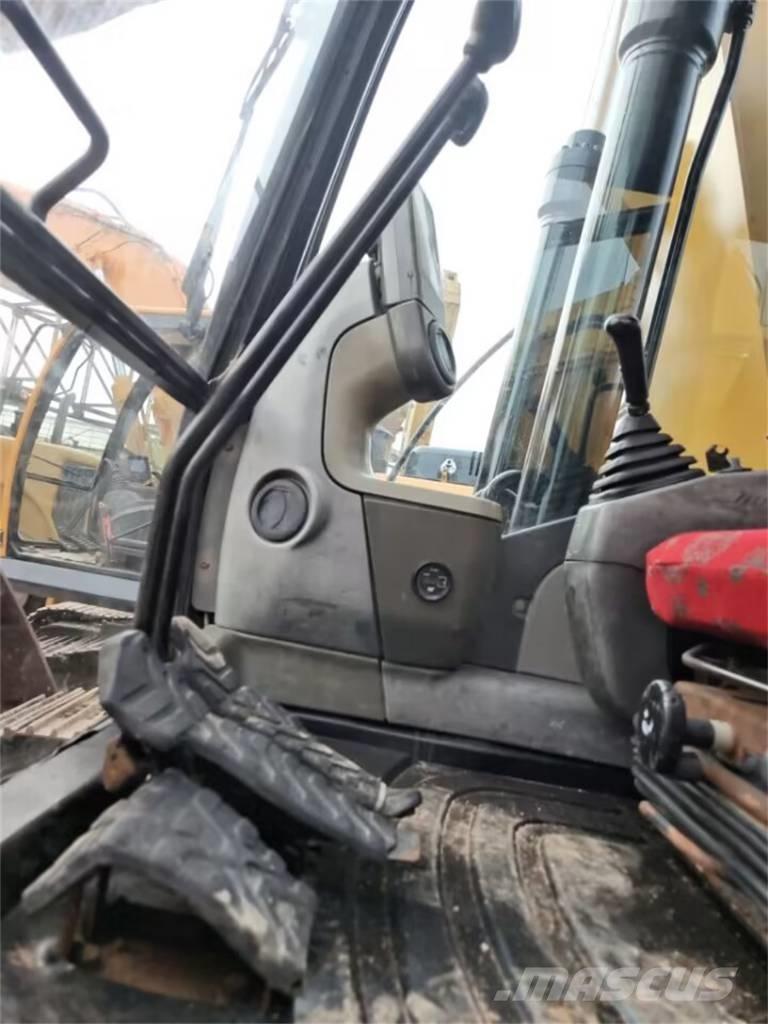 CAT 323 D Crawler excavators