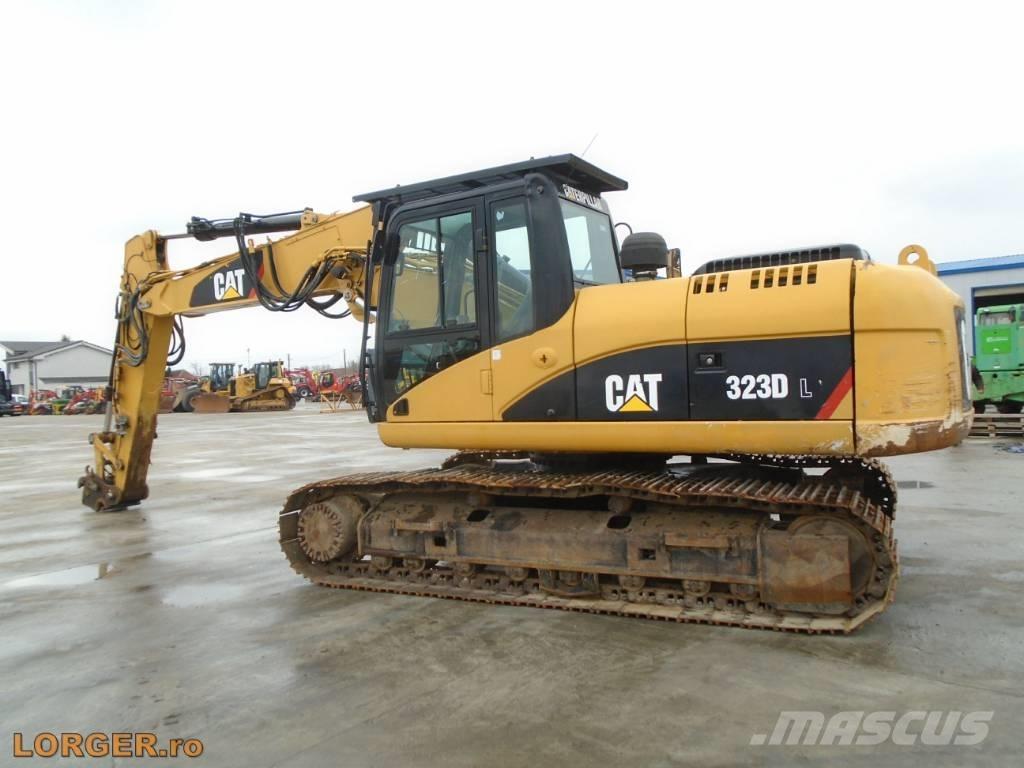 CAT 323 D Crawler excavators