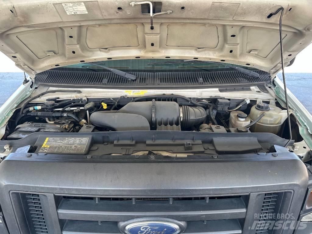 Ford E 250 Panel vans