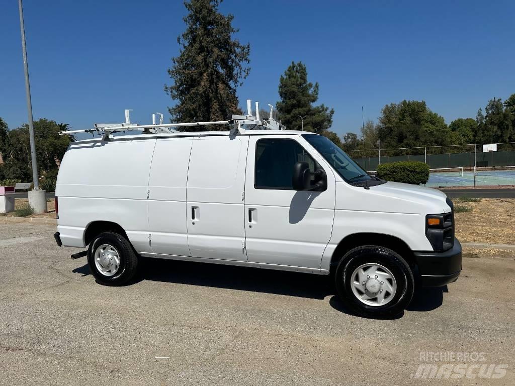 Ford E 250 Panel vans