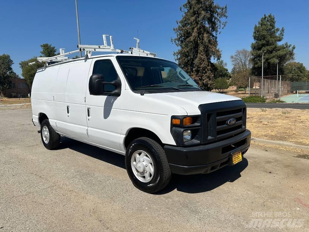 Ford E 250 Panel vans