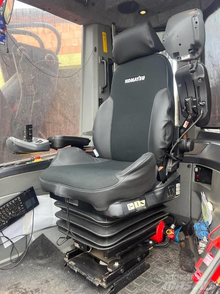 Komatsu 931 XC Harvesters